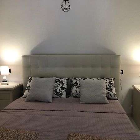 Elegante Monolocale Al Centro Del Paese Apartment Teulada Ngoại thất bức ảnh